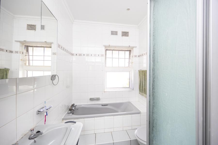 4 Bedroom Property for Sale in Gonubie Eastern Cape